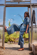 Load image into Gallery viewer, Free People We The Free Westward Demi Jeans/Who Is She