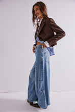 Load image into Gallery viewer, Free People We The Free Westward Demi Jeans/Who Is She