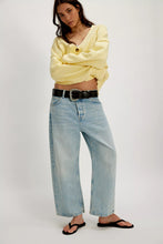 Load image into Gallery viewer, Free People We The Free Deep Trance Dropped Boyfriend Jeans/Sweet Dreams