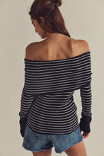 Load image into Gallery viewer, Free People Evergreen Sweater/Black And White Combo