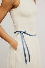 Load image into Gallery viewer, Free People Nightingale Seersucker Midi Dress/Tea Navy Combo