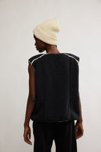 Load image into Gallery viewer, Free People Mountain High Fleece Vest/Black