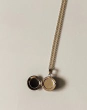 Load image into Gallery viewer, Raquel Coin Locket (chain link 16inch)