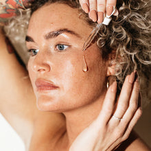 Load image into Gallery viewer, Truly Lifestyle Brand Hydrating Hyaluronic Acid 1oz
