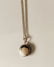 Load image into Gallery viewer, Coin Locket Raquel Rosalie