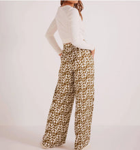 Load image into Gallery viewer, Mink Pink Flynn Pants