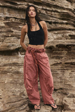 Load image into Gallery viewer, Free People We The Free Onset Pull-On Cargo Pants /Paper Lantern