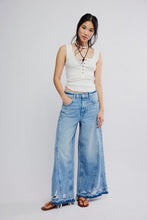 Load image into Gallery viewer, Free People We The Free Apollo Wide-Leg Jeans/Streamline