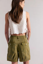 Load image into Gallery viewer, Free People Wild Rebel Barrel Shorts/Outlaw Taupe