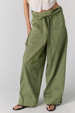 Load image into Gallery viewer, Free People Fisherman Drawcord Pull-On Pants/Mistletoe