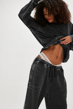 Load image into Gallery viewer, Free People Slow It Down Joggers/Black