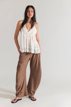 Load image into Gallery viewer, Free People Spotlight Menswear Barrel Trousers/Brown