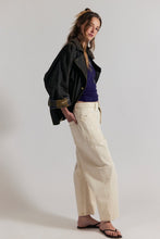 Load image into Gallery viewer, Free People We The Free Minimalist Moxie BarrelJeans/Dusty Roads