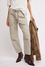 Load image into Gallery viewer, Free People We The Free Moxie Low-Slung BarrelJeans/Jetty