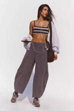 Load image into Gallery viewer, Free People Hot Shot Easy Pants /Vintage Black
