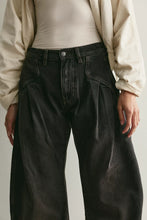 Load image into Gallery viewer, Free People We The Free Golden Hour Trouser Jeans/Espresso