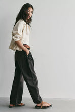 Load image into Gallery viewer, Free People We The Free Golden Hour Trouser Jeans/Espresso