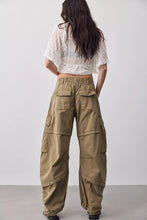 Load image into Gallery viewer, Free People We The Free Reef Curved Twill Cargo Pants/Aloe