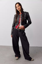 Load image into Gallery viewer, Free People Spotlight Washed Barrel Chino Trousers/Black