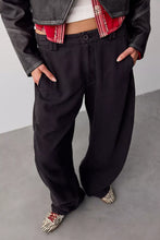 Load image into Gallery viewer, Free People Spotlight Washed Barrel Chino Trousers/Black