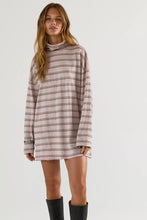Load image into Gallery viewer, Free People Nevada Striped Long-Sleeve Tee/Mocha Combo