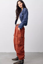 Load image into Gallery viewer, Free People We The Free Reef Curved Twill Cargo Pants/Burnt Chilis