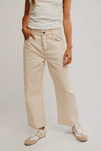 Load image into Gallery viewer, Free People We The Free Deep Trance Dropped Boyfriend Jeans/Casual Khaki