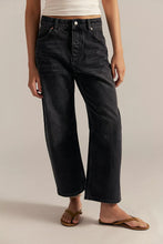 Load image into Gallery viewer, Free People We The Free Deep Trance Dropped Boyfriend Jeans/Hypnosis