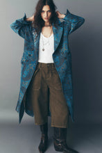 Load image into Gallery viewer, Free People Micah Duster/Blue Paisly