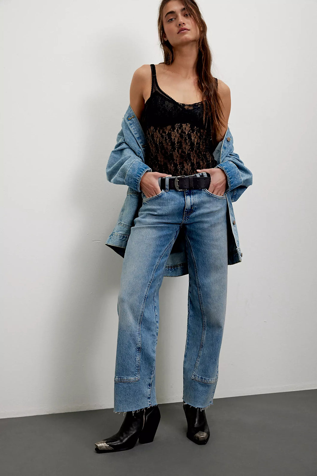 Free People We The Free Risk Taker Mid-Rise Jeans /Mantra