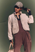 Load image into Gallery viewer, Free People Hit The Slopes Fleece Jacket/Muted Beige