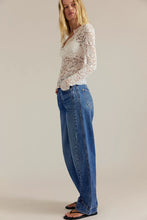 Load image into Gallery viewer, Free People We The Free Stick Around Slim Curve Jeans/Stay For The Morning
