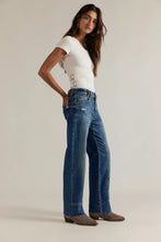 Load image into Gallery viewer, Free People We The Free Risk Taker Mid-Rise Jeans/Chance