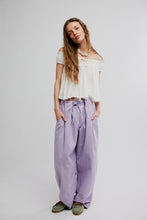 Load image into Gallery viewer, Free People Chambers Laid Back Pull On Pants/Orchid Hush