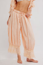Load image into Gallery viewer, Free People Forever Young Bloomer Pants/Peach Pit