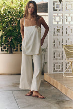 Load image into Gallery viewer, Free People Sightseer Linen Set/Tea Cookie