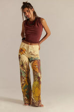 Load image into Gallery viewer, Free People We The Free Tinsley Printed Jeans/Beach Scene