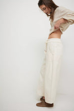 Load image into Gallery viewer, Free People We The Free Easy Peasy Pull-On Jeans/  Irie