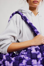 Load image into Gallery viewer, Free People Printed Carryall Bag/Vivid Violet Tie Dye