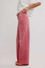 Load image into Gallery viewer, Free People We The Free Nia Boyfriend Jeans/Baroque
