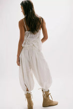 Load image into Gallery viewer, Free People Calle Balloon Crop Pull-On Pants/Tofu