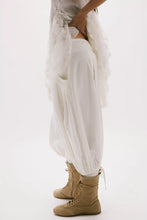 Load image into Gallery viewer, Free People Calle Balloon Crop Pull-On Pants/Tofu